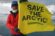 18/12/2013 - Los activistas, procesados por protestar contra una plataforma petrolera en el Ártico, entre ellos los argentinos Camila y Hernán, podrán regresar…