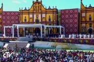 15/02/2016 – En un pintorezco altar repleto de colores en San Cristóbal de las Casas, en el Estado sureño de Chiapas limítrofe con…