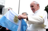 20/05/2016 – Andres Beltramo es argentino, especialista en temas vaticanos, vive en Roma y es columnista del sitio Vatican Insider. En ese medio…