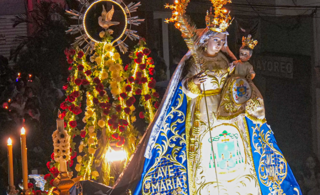 13/12/2024 - Cada año, en el mes de noviembre, la diócesis de San Miguel celebra su fiesta patronal en honor a Nuestra Señora Reina de la Paz, que inicia en septiembre y culmina el 21 de noviembre, día en que, en 1921, la imagen recibió la coronación pontificia y fue nombrada patrona de El Salvador. Parte del personal de Radio…