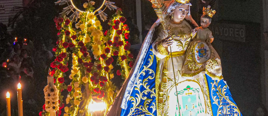 13/12/2024 - Cada año, en el mes de noviembre, la diócesis de San Miguel celebra su fiesta patronal en honor a Nuestra Señora Reina de la Paz, que inicia en septiembre y culmina el 21 de noviembre, día en que, en 1921, la imagen recibió la coronación pontificia y fue nombrada patrona de El Salvador. Parte del personal de Radio…