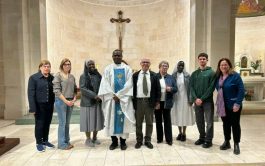 23/12/2025 - El 8 de diciembre de 2025, Solemnidad de la Inmaculada Concepción , se celebró una Santa Misa en el Santuario de San José en Tierra Santa , retransmitida en directo por las emisoras de Radio María de África, tanto anglófona como francesa . Este momento de profunda intensidad espiritual permitió a miles de oyentes africanos unirse en oración desde uno de los lugares más significativos del cristianismo. Para muchos&hellip;