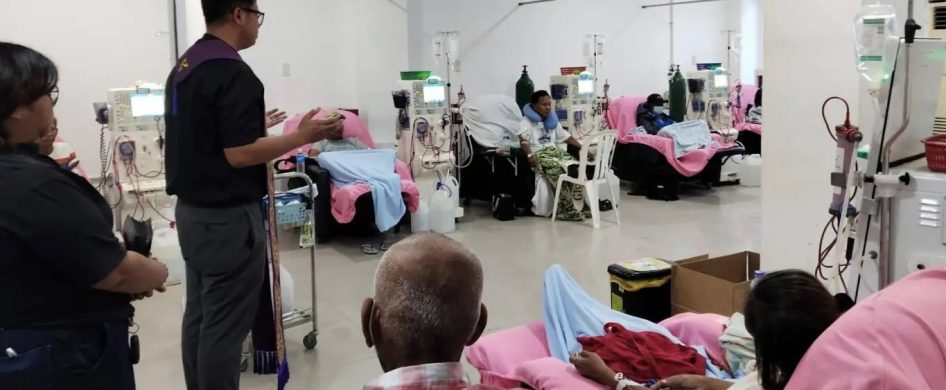 19/03/2026 - En Filipinas, continúa el camino de preparación para el vigésimo quinto aniversario de Radio María. Este recorrido espiritual, titulado “Camino a los 25 años”, incluye diversas iniciativas pastorales y momentos de encuentro con las comunidades locales, y concluirá el 11 de febrero de 2027. En los últimos días, la misión de Radio visitó el Hospital Loving Mother en&hellip;