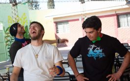 Jesús, Dios amigo del hombre,llego hasta ti para pedirte para mi amigo una bendición. Cuídalo en el camino y…