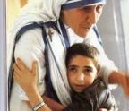    Madre Teresa de Calcuta“No permitas jamás que alguien llegue a ti, sin dejarle ir mejor y más feliz” “Los mejores medios para…