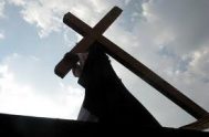 Extractos de la Homilía Dominical de Monseñor Carlos José Ñañez- 1 de Abril 2012   Nosotros, en este tiempo, en estos días de la…