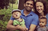 Adam Paulraj nació en un hospital crsitiano y misionero, con las piernas unidas, sin párpados, sin nariz y sin manos, a causa de un raro trastorno…