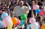 El Papa Francisco cumple 80 años el próximo 17 de diciembre y podremos saludarlo de manera más cercana enviando un mensaje a la…