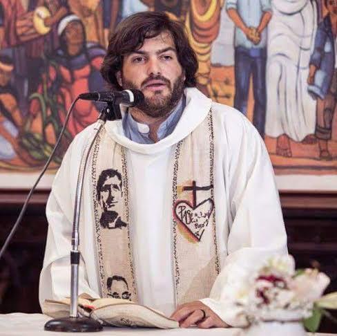 Radio María Costa Rica - IV Domingo de Cuaresma 22 de marzo de 2020 Santos:  San Epafrodito, Obispo Evangelio según san Juan 9, 1-41 Vio, al pasar, a un  hombre ciego de