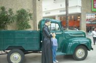 Durante 40 años San Alberto Hurtado, el santo chileno, usó una misma camioneta, la cual ha sido restauradade 25 estudiantes del DUOC UC.…