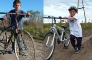La historia de Carlitos conmovió en las redes sociales cuando su foto en una vieja bicicleta, sin cubiertas y oxidada fue advertida por…