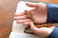 (Génesis 19,15-29; Mateo 8,23-27) Hoy las lecturas nos llevan de la tormenta de fuego y destrucción de Sodoma a la noche de la…